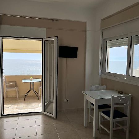 Pelini Apartment Kalamaki  Ngoại thất bức ảnh