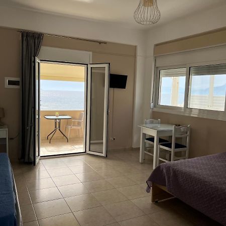 Pelini Apartment Kalamaki  Ngoại thất bức ảnh