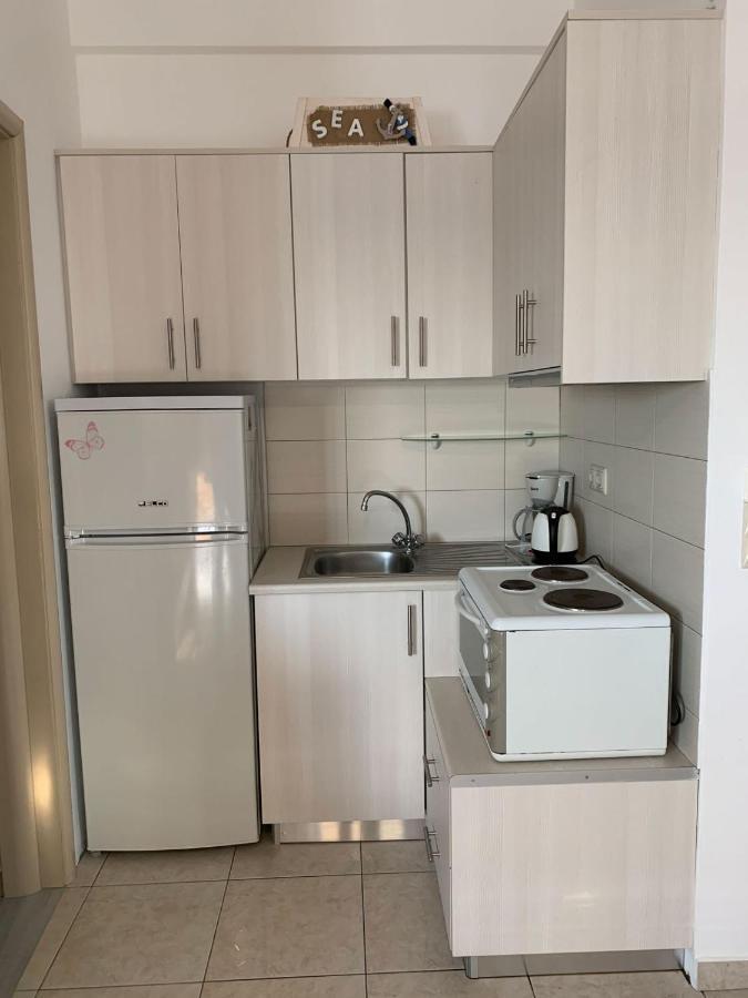 Pelini Apartment Kalamaki  Ngoại thất bức ảnh