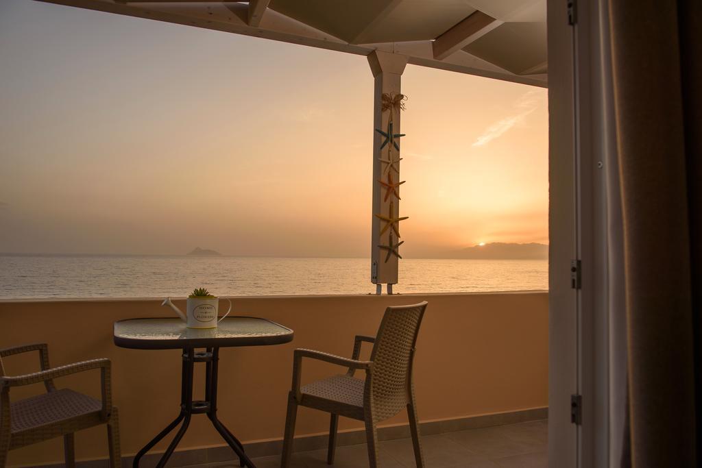 Pelini Apartment Kalamaki  Ngoại thất bức ảnh